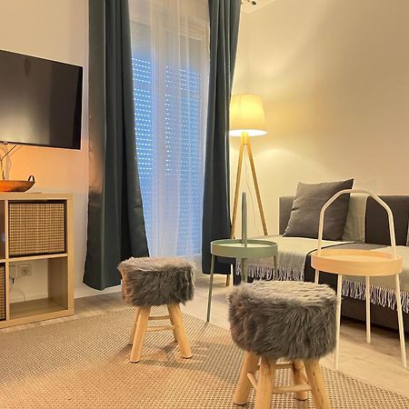 Studio Bienvenue - Louez L'Esprit Libre ! Бюсси-Сен-Жорж Экстерьер фото